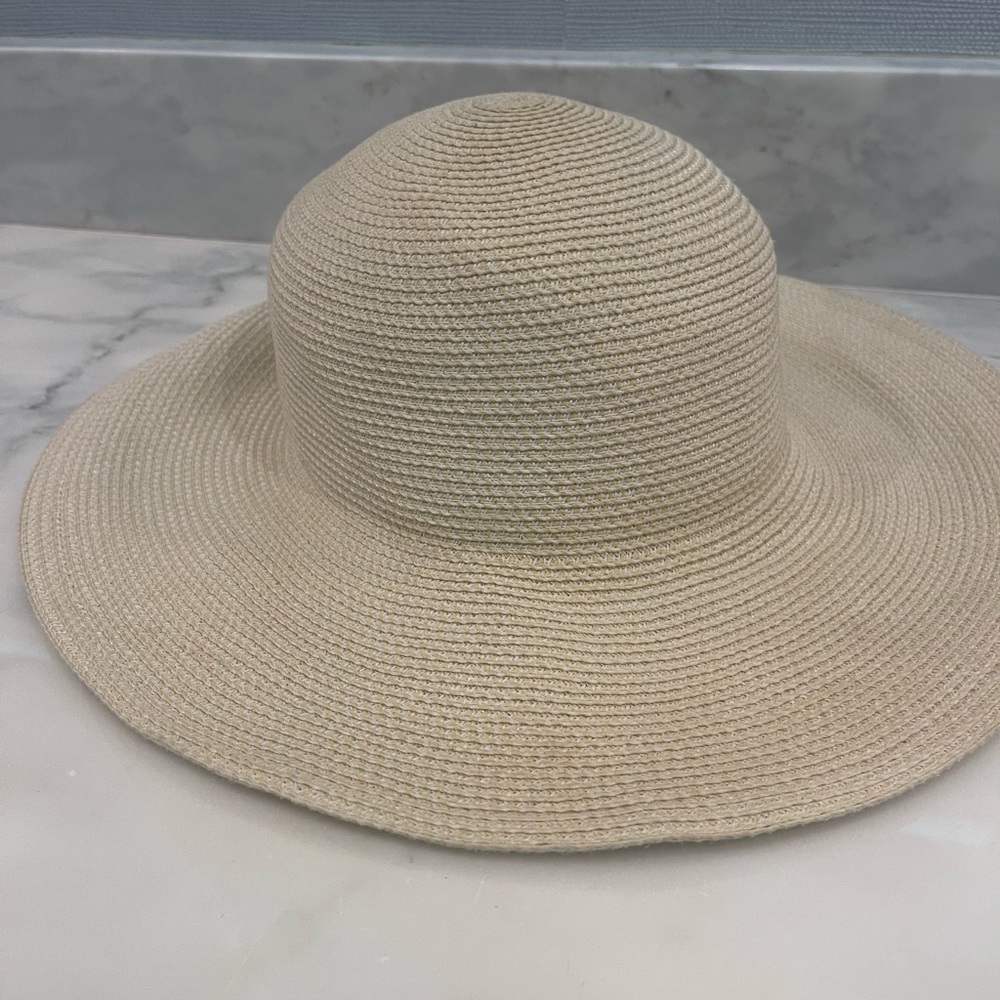Eric Javits Hampton Hat in Cream - Picture 9 of 13